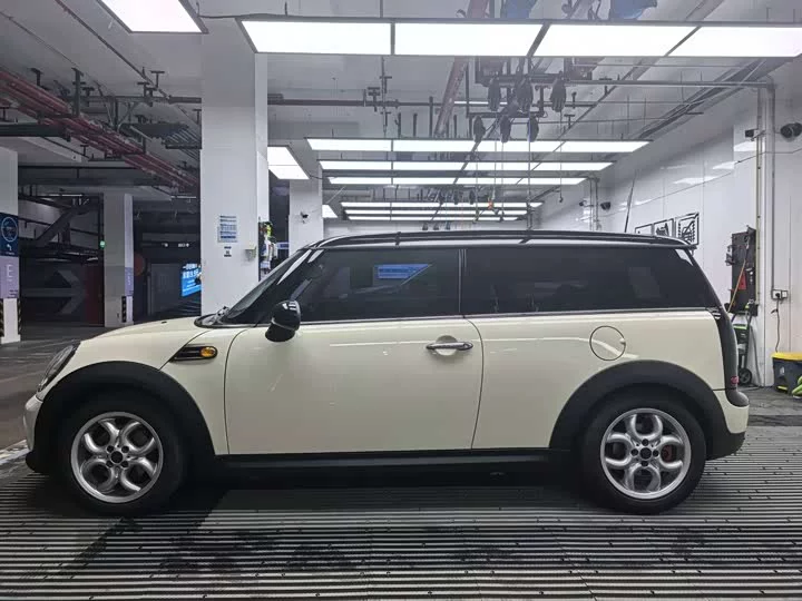 MINI CLUBMAN