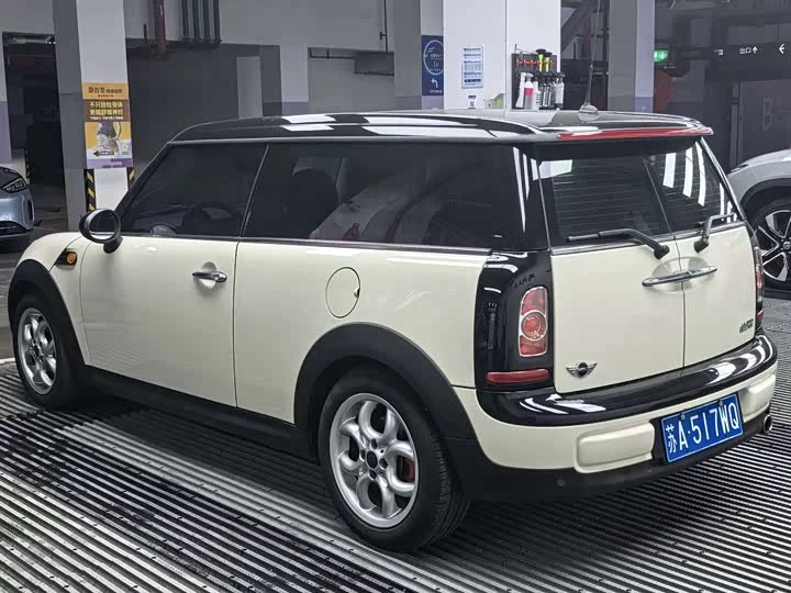 MINI CLUBMAN
