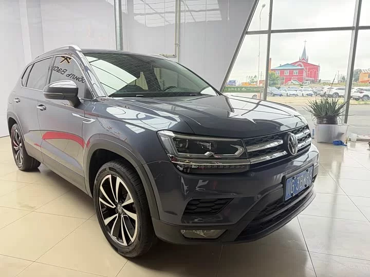 Volkswagen Tharu