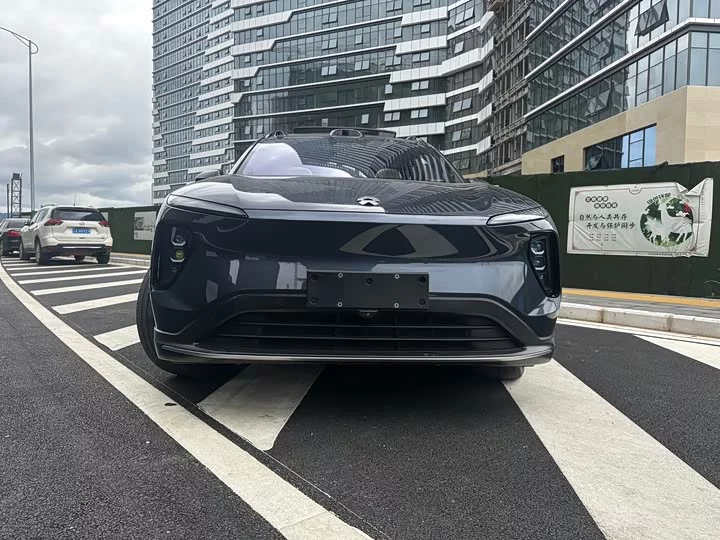 NIO ES6