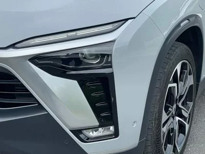 NIO ES8