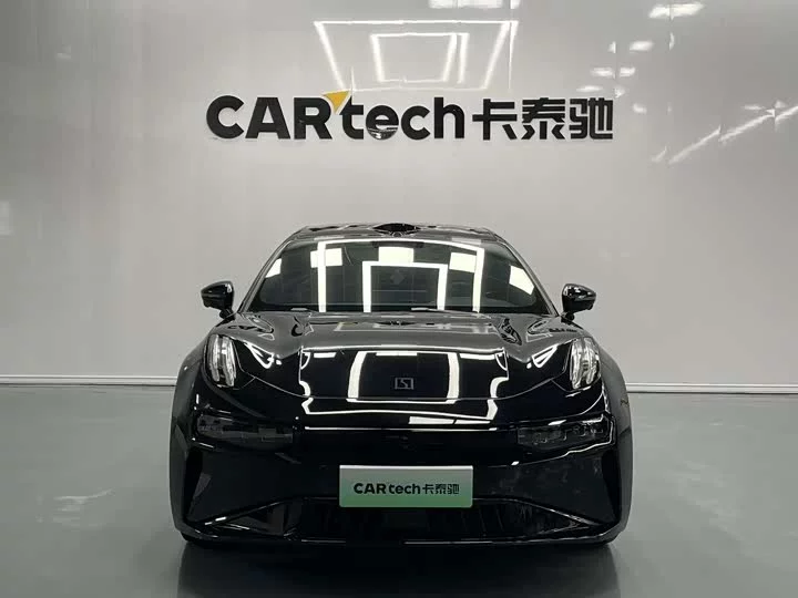 ZEEKR 001