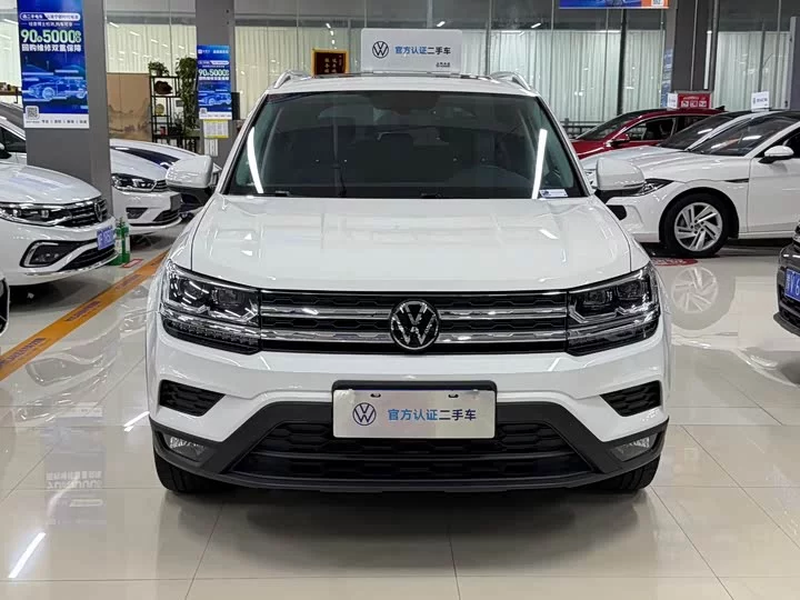 Volkswagen Tharu