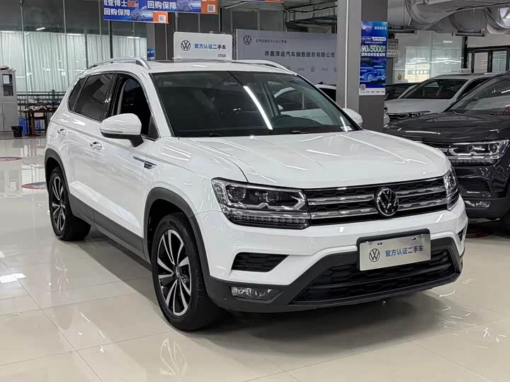 Volkswagen Tharu