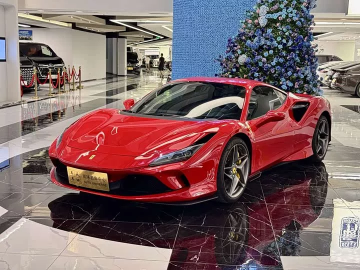 ferrari F8