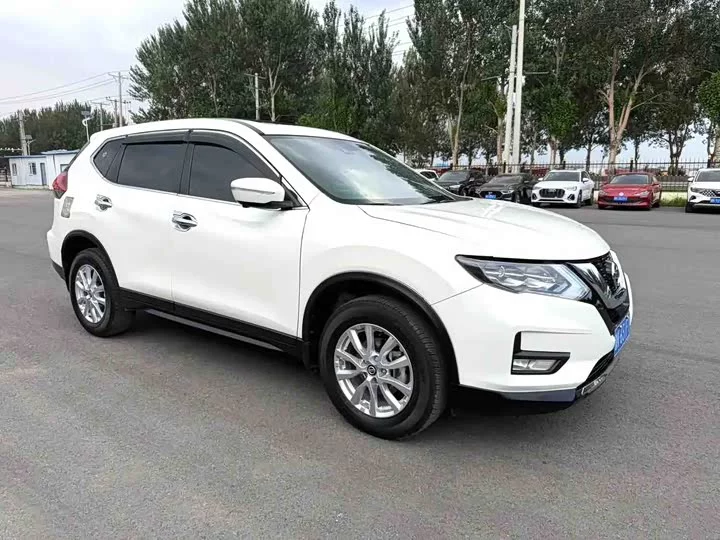 Nissan Qijun