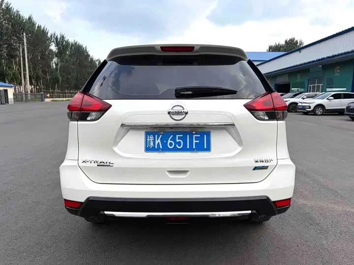 Nissan Qijun