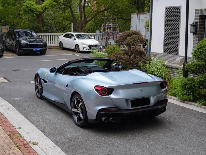 ferrari Portofino