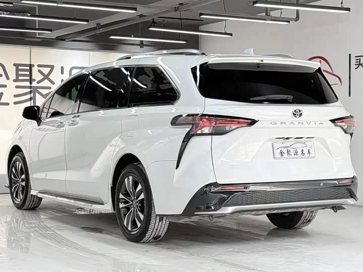 Toyota Granvia