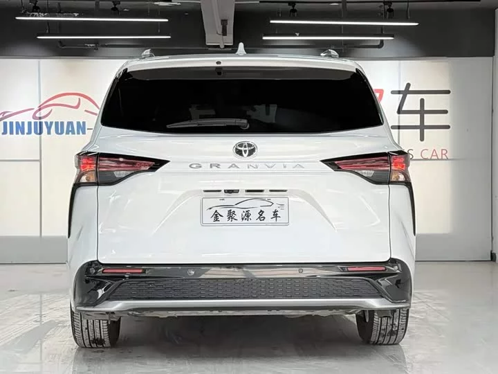Toyota Granvia