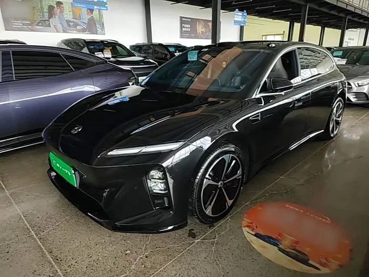 NIO ET5T
