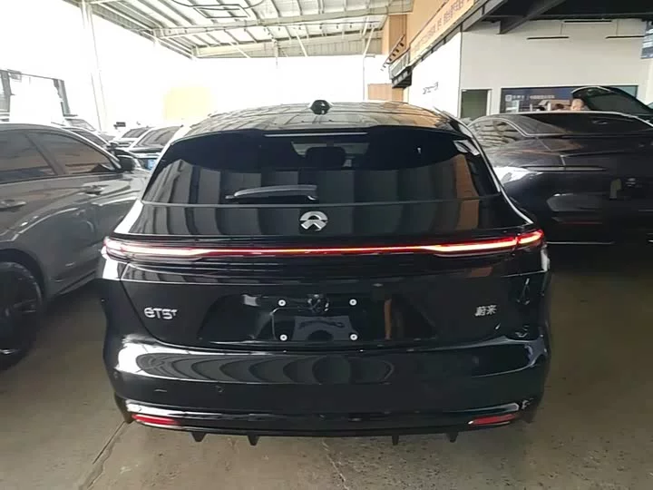 NIO ET5T