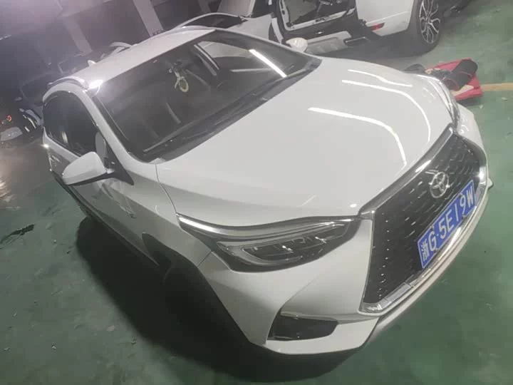 Toyota Yaris L