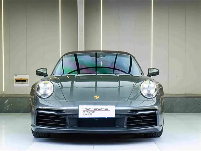 Porsche 911
