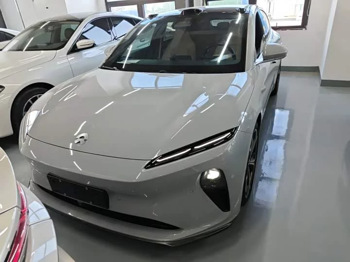 NIO ET5T
