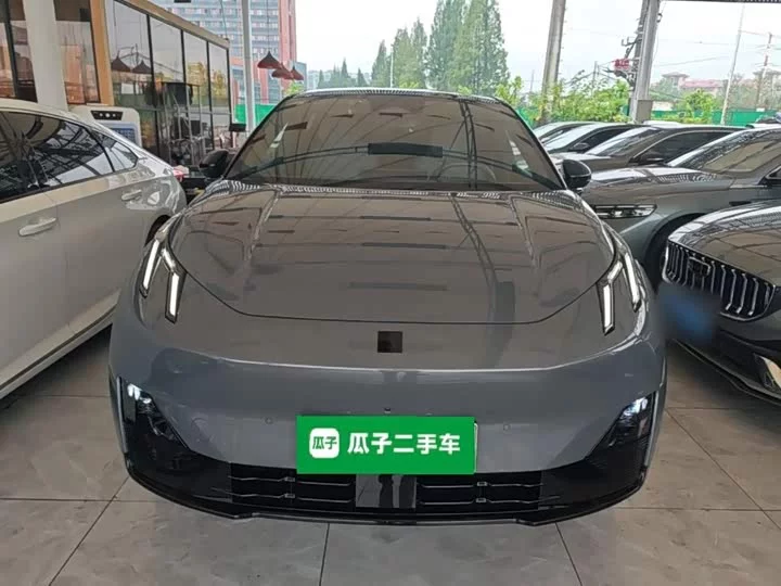 Lynk & Co Z20