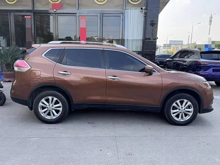 Nissan Qijun