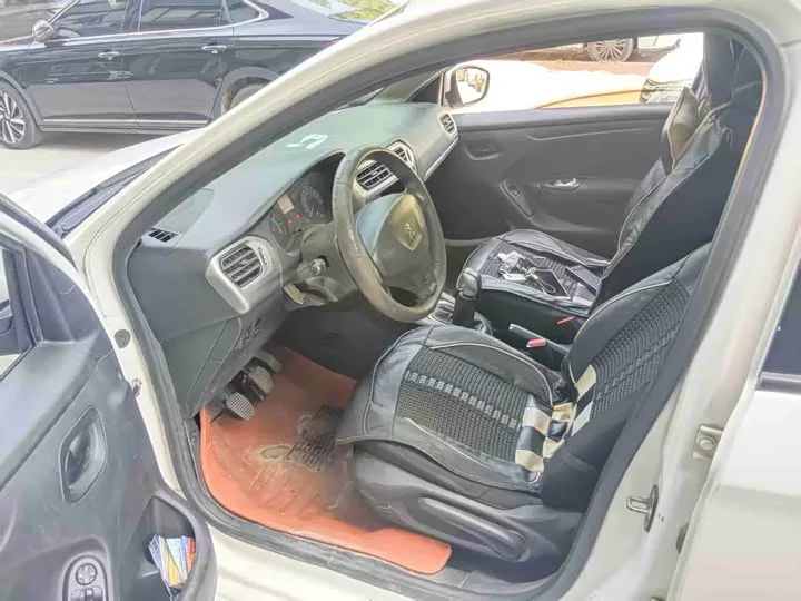 Peugeot 301