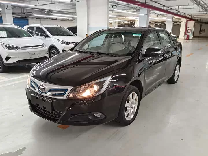 BYD e5