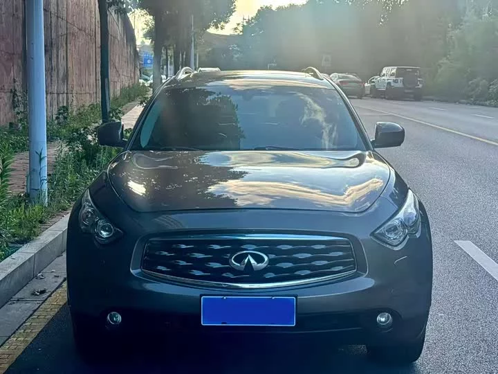 Infiniti FX
