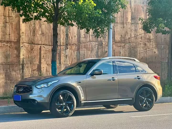 Infiniti FX