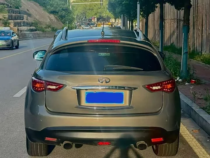 Infiniti FX