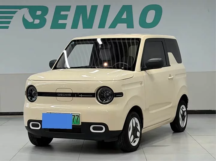 Geely panda