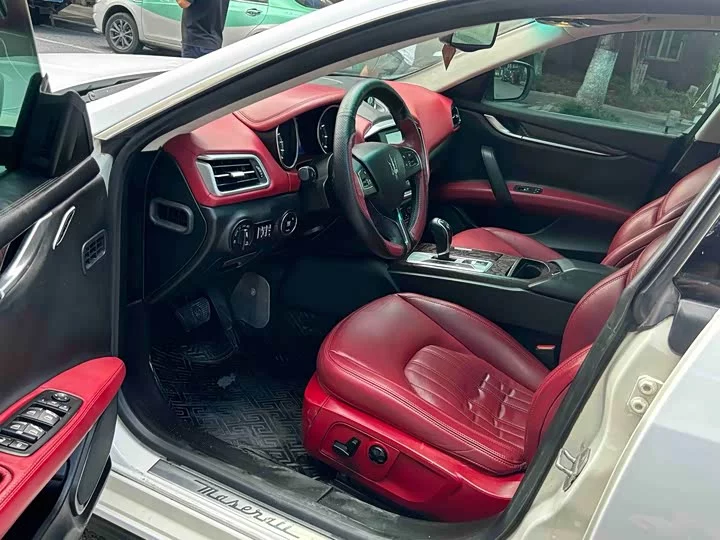 Maserati Ghibli