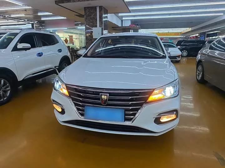 Roewe i5