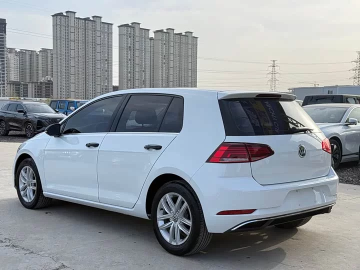 Volkswagen golf