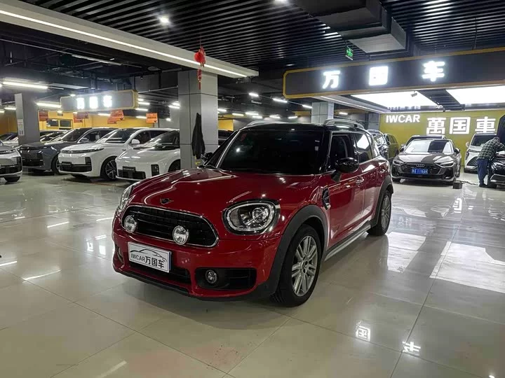 MINI COUNTRYMAN