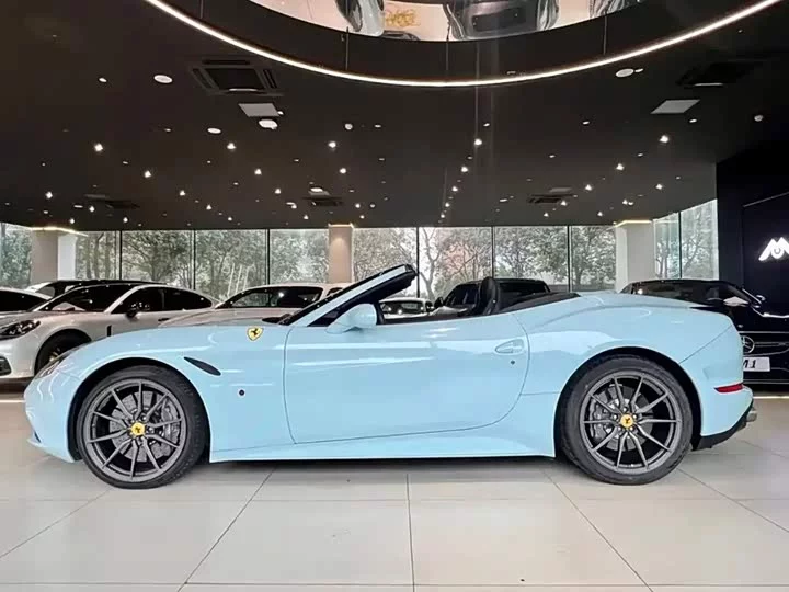 ferrari California T