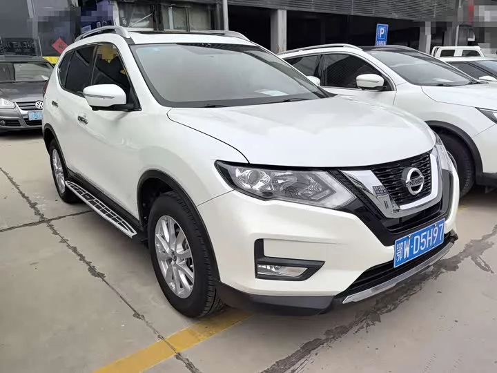 Nissan Qijun