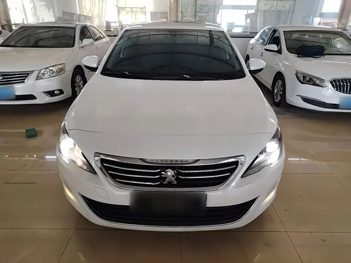Peugeot 408