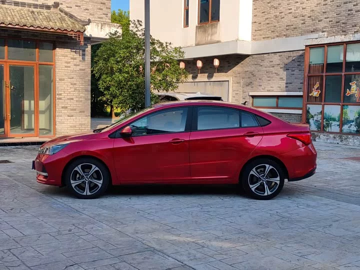 Chery Arrizo 5