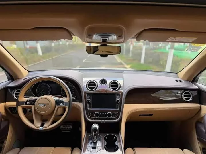 Bentley Bentayga