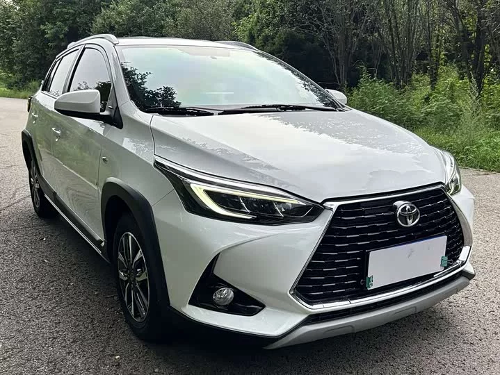 Toyota Yaris L