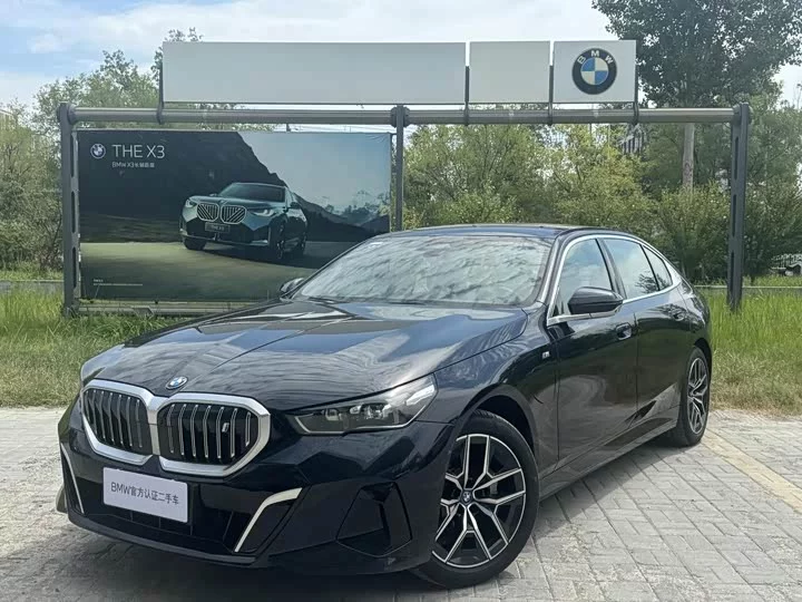 BMW i5