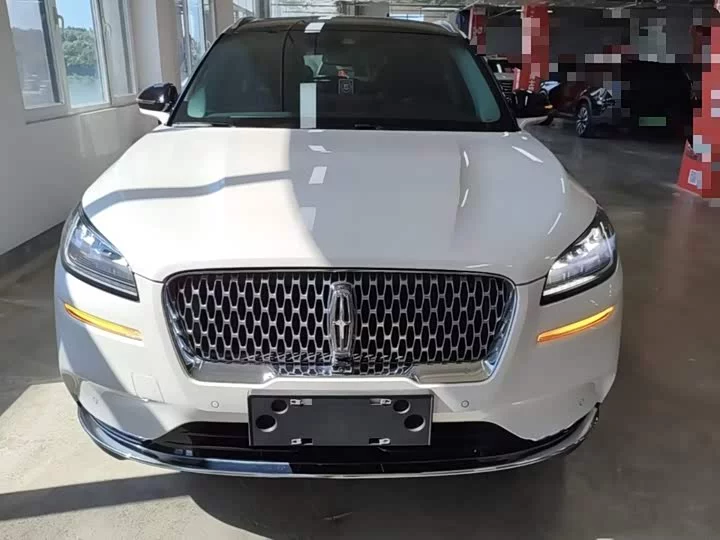 Lincoln adventurer