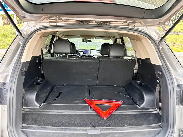 Dongfeng Scenery S560
