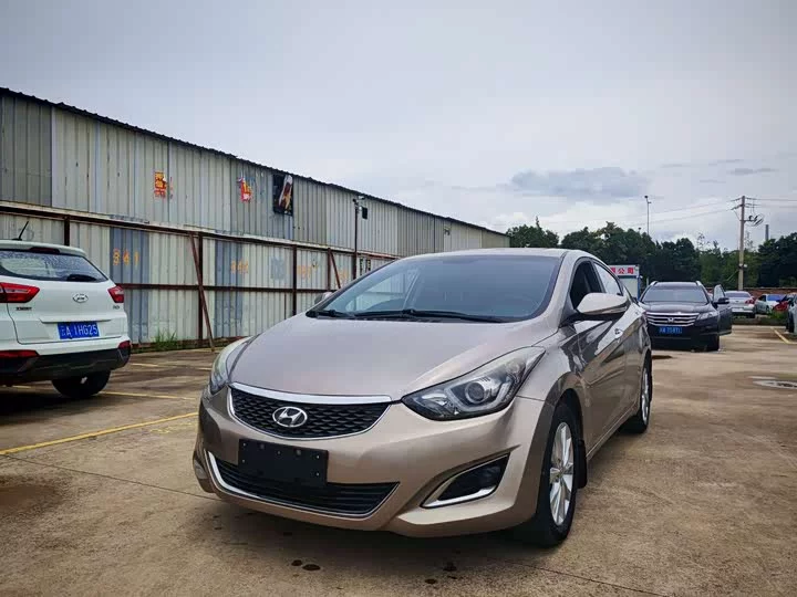 Hyundai Elantra