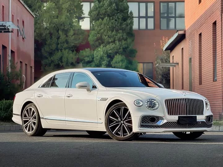 Bentley galloping
