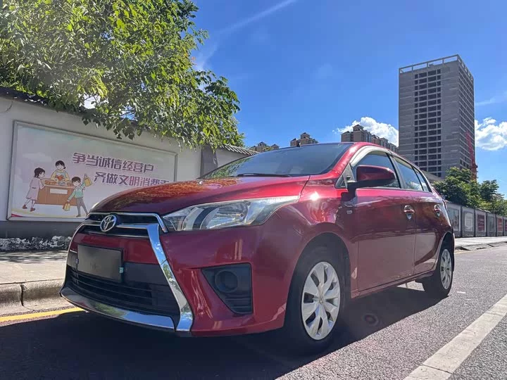 Toyota Yaris L