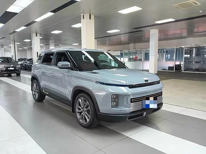 Geely ICON