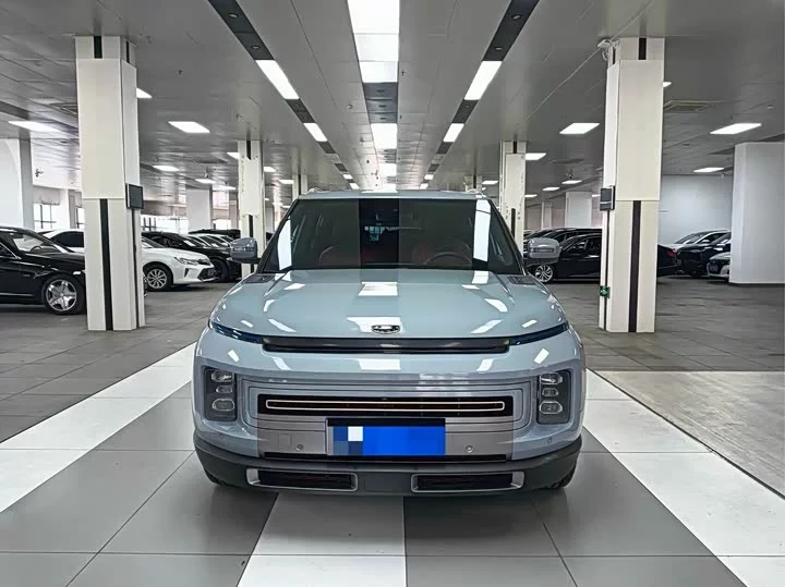 Geely ICON