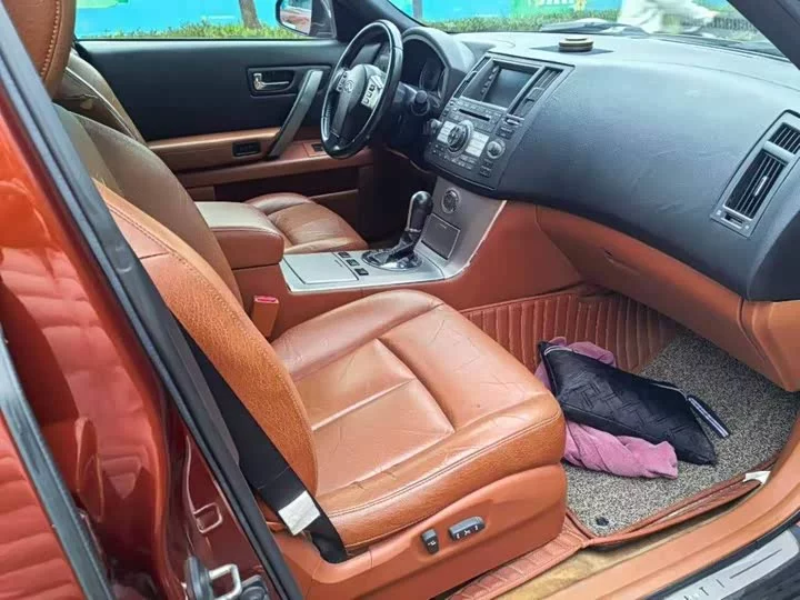 Infiniti FX