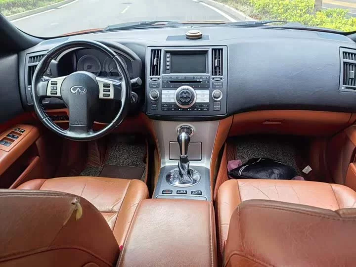 Infiniti FX
