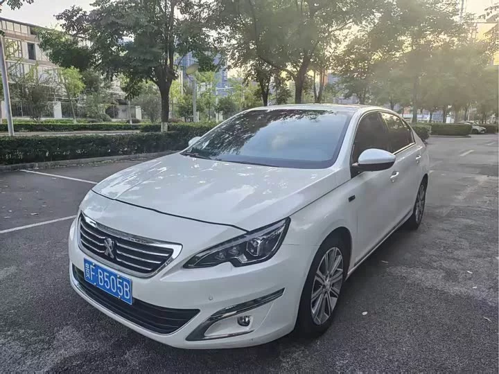 Peugeot 408