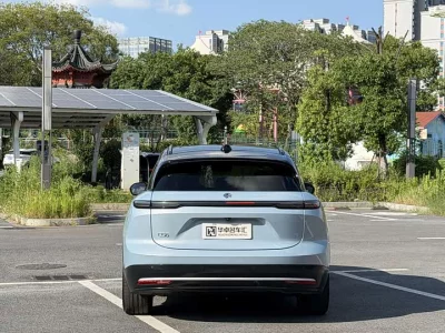 NIO ES6