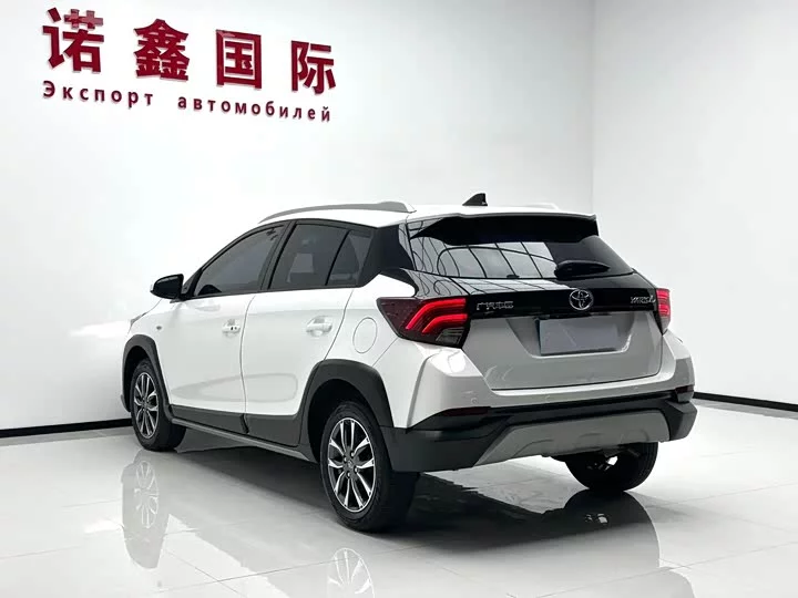 Toyota Yaris L